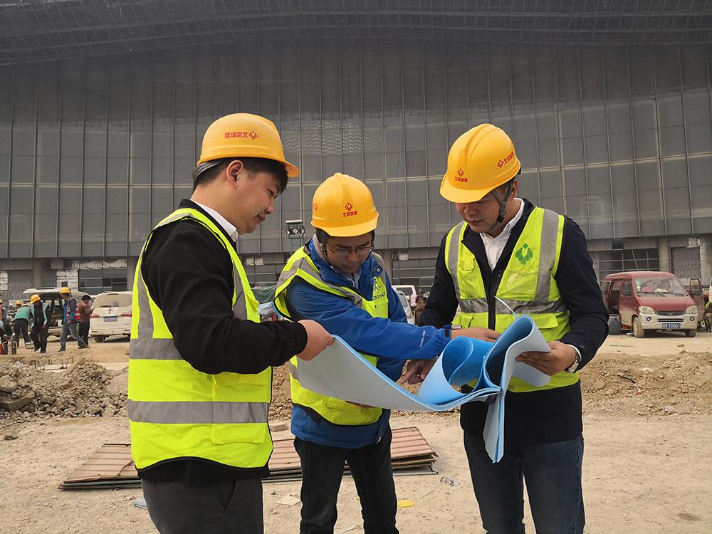 安邦工程师讨论首都二机场伴热技术方案 安邦工程师讨论首都二机场伴热技术方案